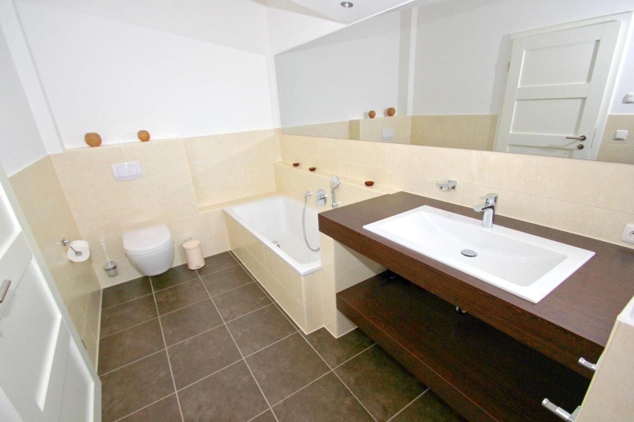 Hafennahe Penthousewohnung Mit Meerblick - Hafenresidenz Lauterbach Fewo 2-7 Εξωτερικό φωτογραφία