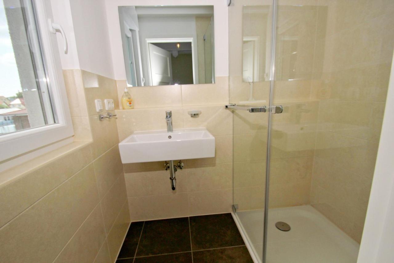 Hafennahe Penthousewohnung Mit Meerblick - Hafenresidenz Lauterbach Fewo 2-7 Εξωτερικό φωτογραφία