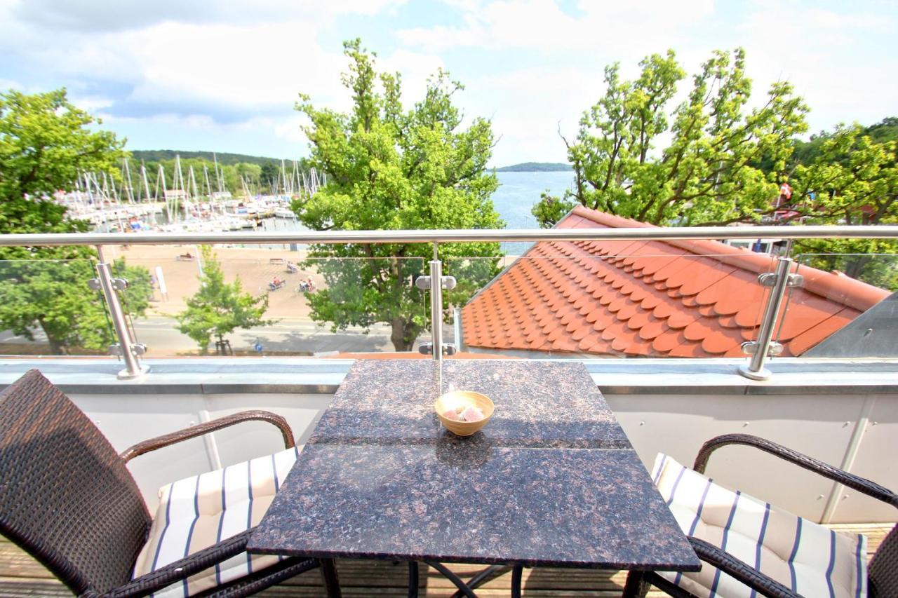 Hafennahe Penthousewohnung Mit Meerblick - Hafenresidenz Lauterbach Fewo 2-7 Εξωτερικό φωτογραφία