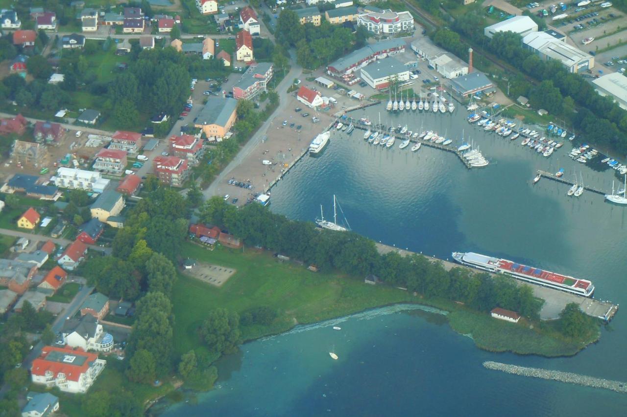 Hafennahe Penthousewohnung Mit Meerblick - Hafenresidenz Lauterbach Fewo 2-7 Εξωτερικό φωτογραφία
